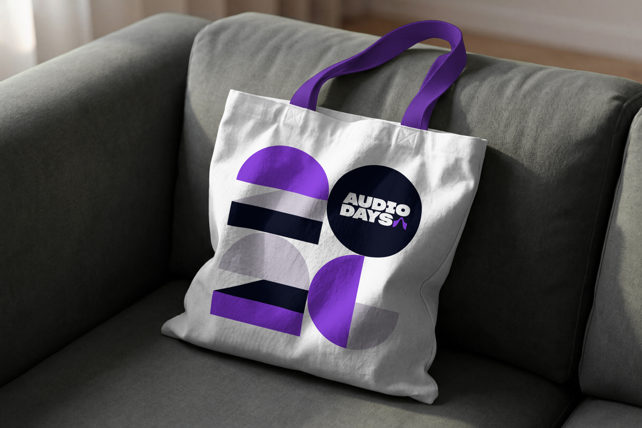 AD_Tote